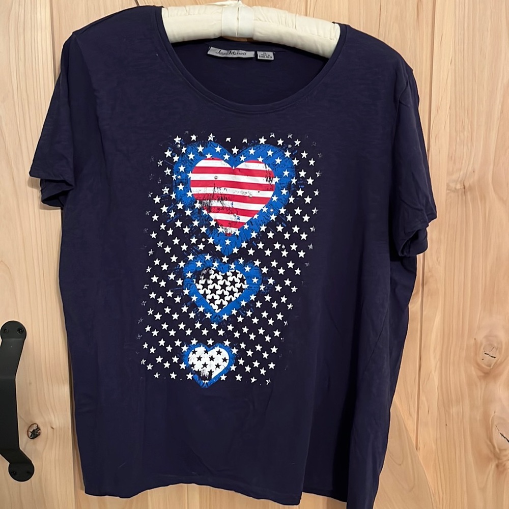 NWOT Jason Maxwell American T- Shirt
